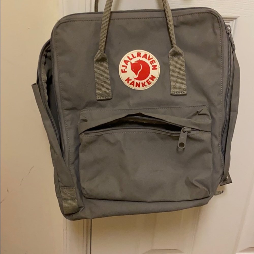 Gray fjallraven backpack